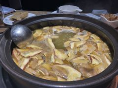 -一朵菌·野生菌探索家火锅(南亚店)