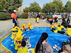 -好奇星国际托育(金地自在城校区)