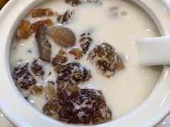 -广信牛奶甜品世家(台东店)