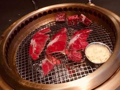 -铭牛烧肉·和牛海鲜自助(高新月牙湖店)