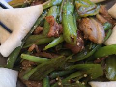 -老季市·三代非遗传承·地标美食老汁鸡(工农路店)