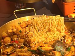 -何师烧烤Pro ·江湖川菜·小龙虾·精酿(太古里旗舰店)