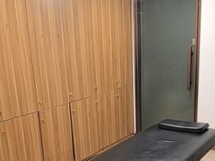 -英派斯健身旗舰店(海信国际中心馆)