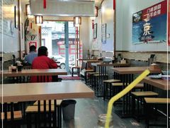 大堂-门框胡同百年卤煮(北新桥店)