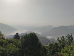 -三峡梯城