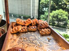 -怡咖啡海鲜自助餐厅(浦东香格里拉店)
