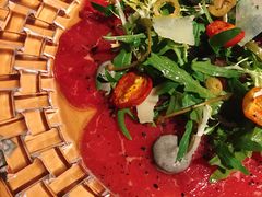 腌制生牛肉片配帕尔马芝士-牛排家(北京王府井澳门中心店)