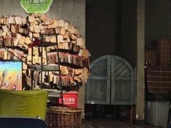 -第三空间·趣味桌游·轰趴.室内CS.剧本杀(大武汉1911店)