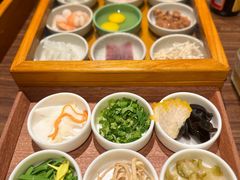 -良米山·云南野生菌过桥米线(上海首店)