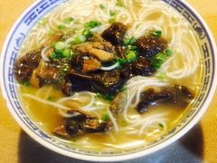 土鸡菌汤米线-随善园餐厅(大理店)