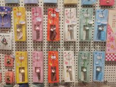 -猫的天空之城概念书店(束河店)