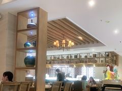 -雍和会海鲜姿造自助(湖东路店)