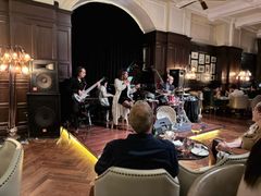 -LONG BAR 廊吧(外滩华尔道夫酒店)