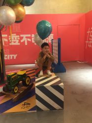 -亲亲宝贝艾尔莎亲子摄影会馆(中华路店)
