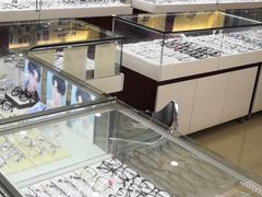 -吴良材眼镜(北中路店)