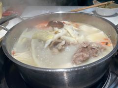 -三人行骨头王火锅(长寿店)
