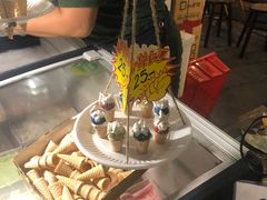 -席娜卡琳火车铁道夜市