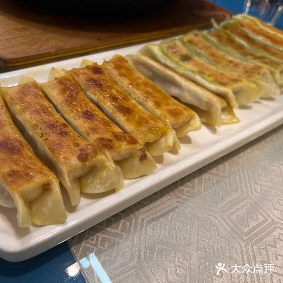 烙鲜生精品融合菜金牌锅贴(赛罕公馆店)