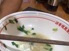 -小椒羊.羊肉粉 龙虾 羊肉串(新地旗舰店)