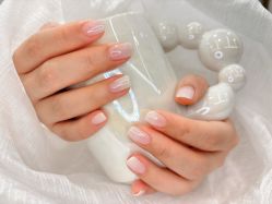 -悦指间美甲美睫