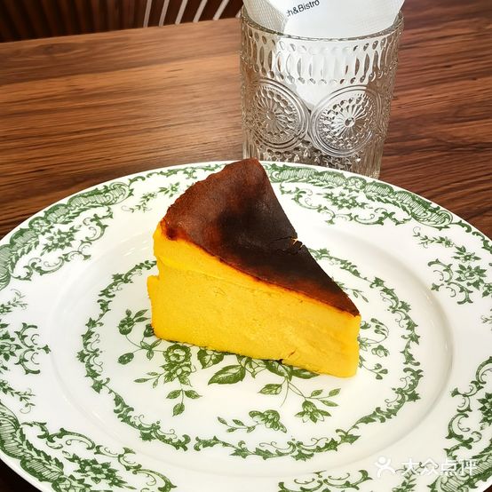 两只小懒猪餐吧·牛扒·下午茶(金盈大厦店)
