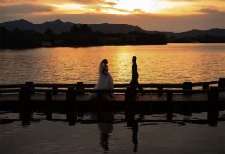 点击看大图 -唯一旅拍·颂当代影像艺术中心(上城店)