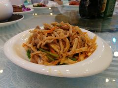 -汇泉王朝大饭店