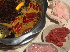 红锅-九尺赵老四鲜鹅肠火锅