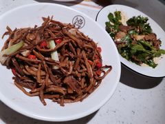 -江渔儿酸菜鱼·拔草餐厅(虎门君乐汇店)