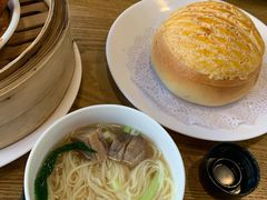 港式酥皮菠萝包-喜粤糖朝餐厅(三八广场店)