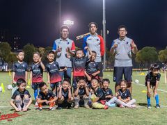 -Riverside河畔少儿足球培训(前滩店)