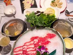 -泓炙颐凤鲜海鲜火锅料理(桐乡店)