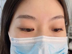 -花岐款式专研健康美甲沙龙