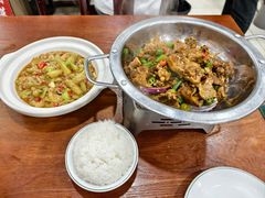 -湖南人家湘菜馆(镇江路店)