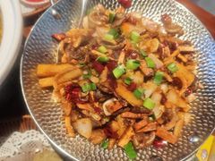 -唐师傅湘西名菜馆(武陵路店)