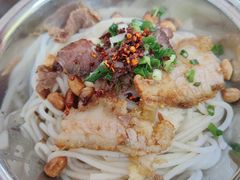 卤菜粉-试试看桂林米粉