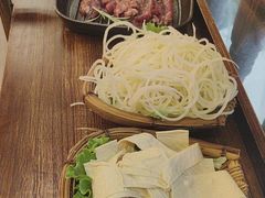 -热火朝天鲜切牛肉火锅(南强街巷店)