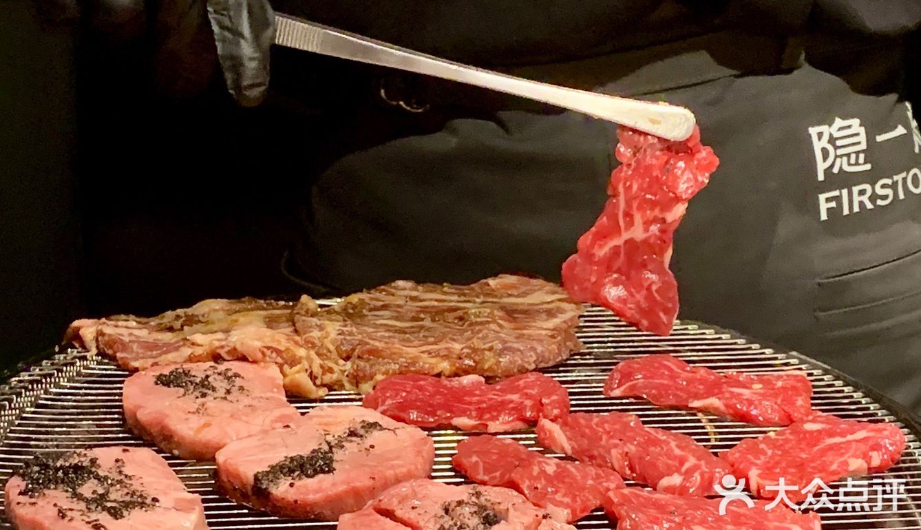 七夕带老婆来吃烤肉，被奖励了一千生活费！