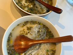 小黄鱼煨面-顶特勒·黄鱼馆·特色菜(上海大世界店)