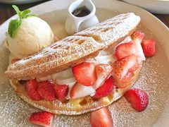 -ROAST coffee & eatery