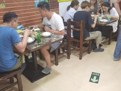 大堂-家利美食店