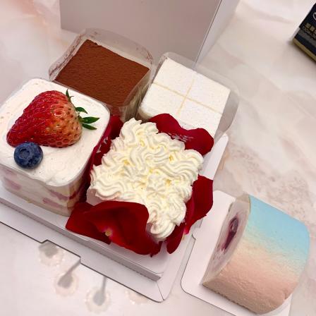 mosocake摩挲(华建新城店)-"「百利情人」买了几个小蛋糕 这个我最
