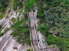 -罗田薄刀峰风景区