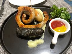 -又见马甲M8融合西餐厅(体育中心店)