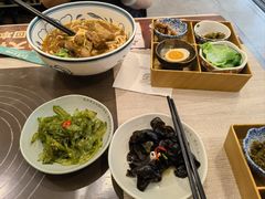 -康师傅私房牛肉面(马泉营奥莱店)