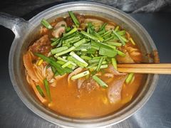-铁锅哥米线