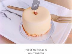 -UNI UNI(环亚凯瑟琳店)