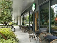 -星巴克(上海虹桥新天地二店)