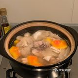 这样做海南椰子鸡更好吃，鲜甜得不要不要的 材料：