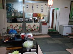 -烧哥美蛙肥肠鱼火锅·十五年社区店